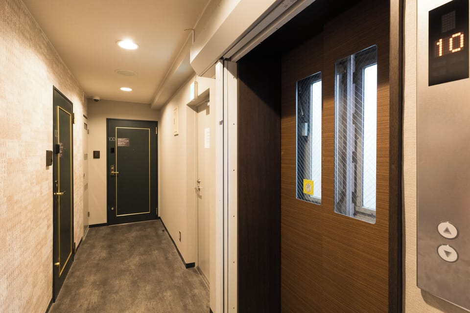 Elevator
