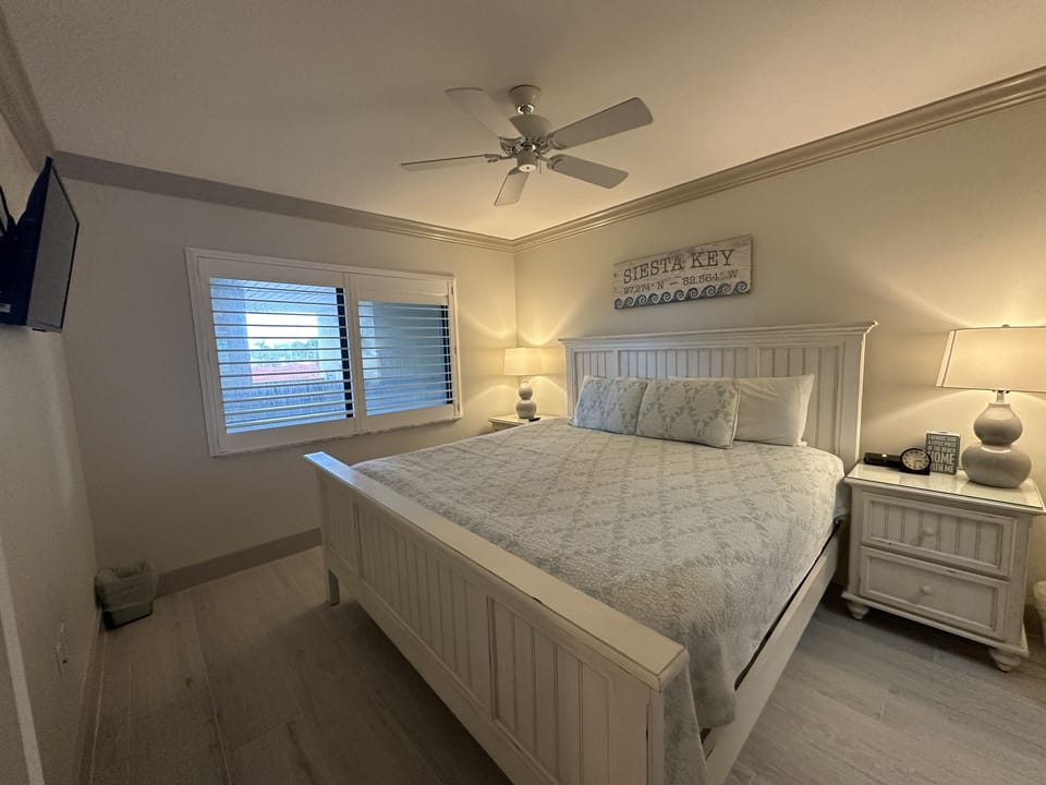 5-205 Guest Bedroom