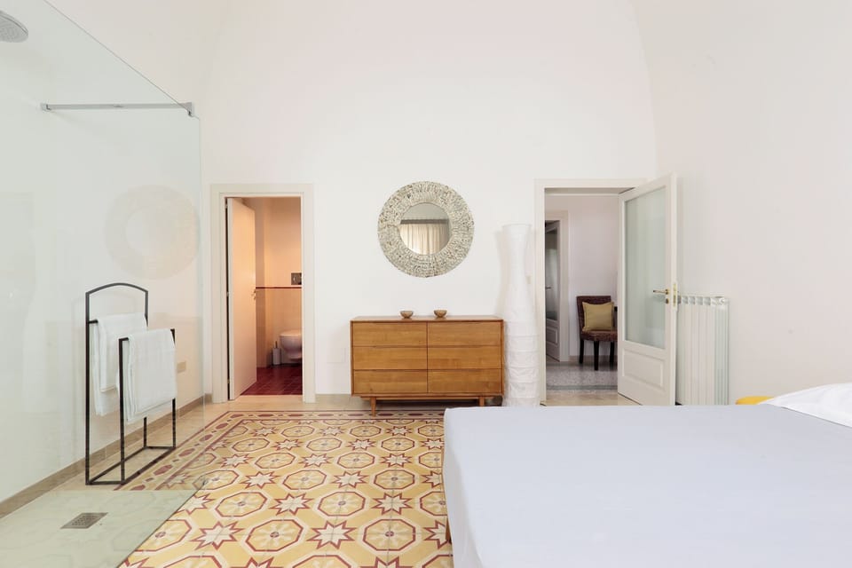 Villa | 2 bedrooms, premium bedding, down comforters, iron/ironing board