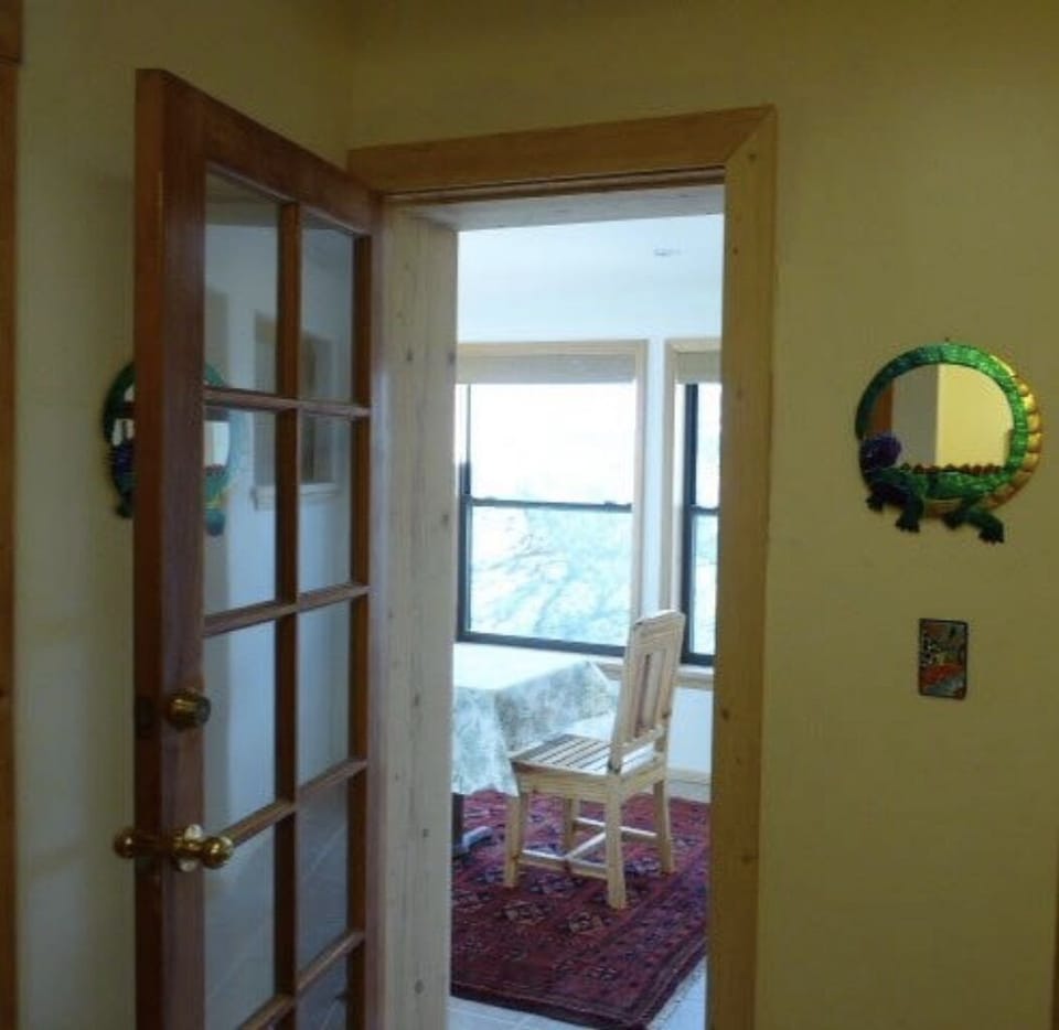 entrance from downstairs kitchenette to dining area