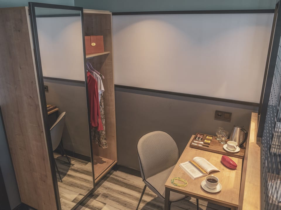 Standard Deluxe Room, Balcony | Minibar, in-room safe, soundproofing, free WiFi