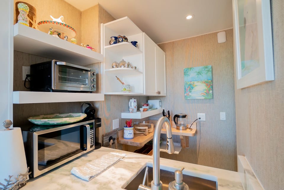 Kitchenette with microwave, toaster oven, Keurig, NO STOVE