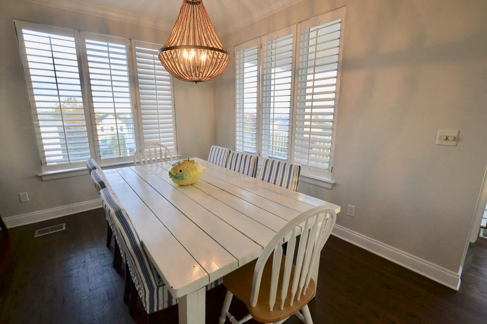 3rd floor dining table