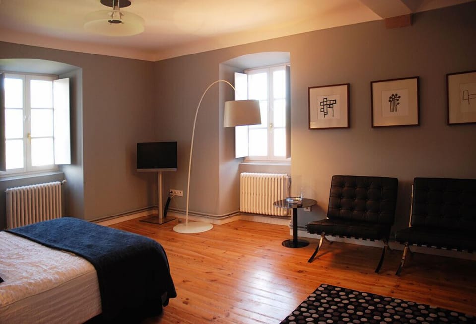 Double Room, Non Smoking, Mountain View | Rollaway beds, free WiFi, bed sheets
