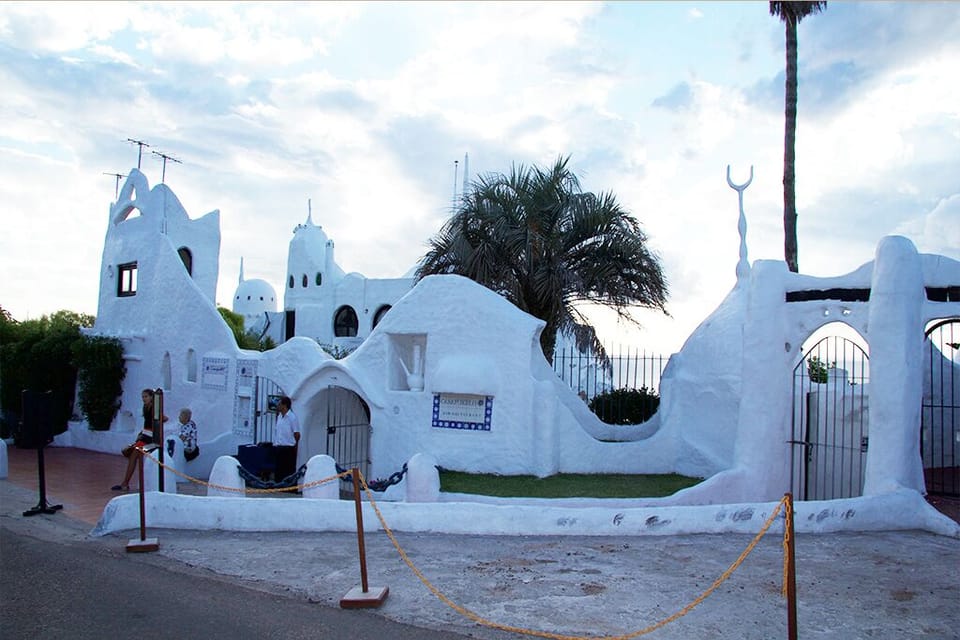 Places to visit: Casa Pueblo