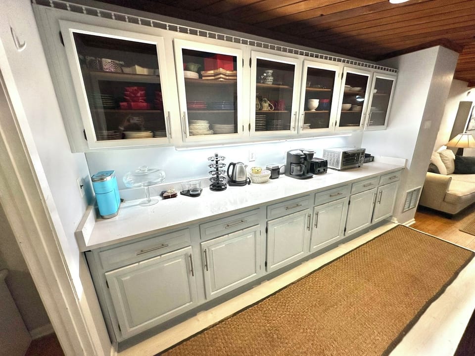 Butler's Pantry