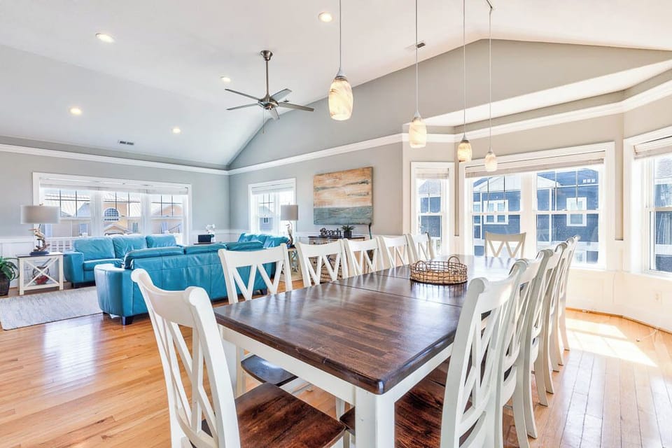 Top-Level Dining Room with Table (seats 12)