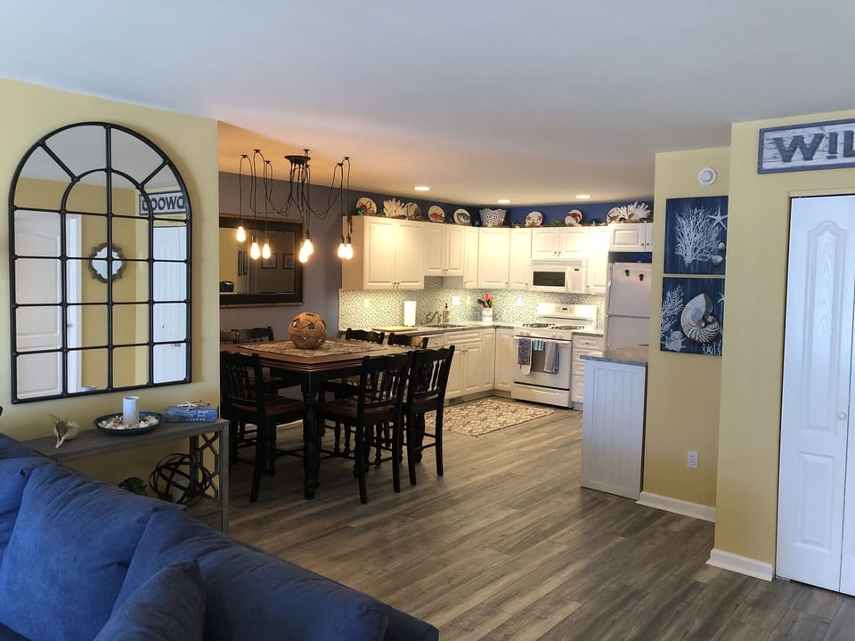 Lining Room-Dinning-Kitchen