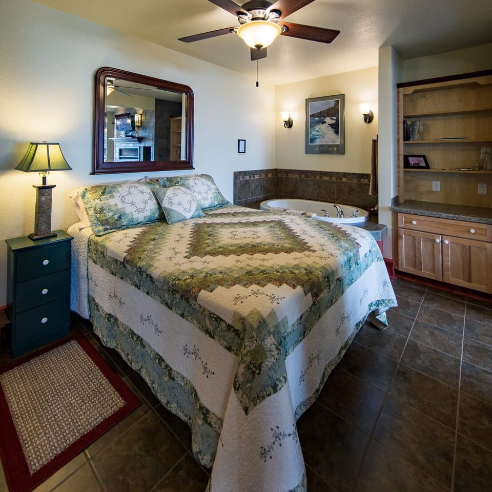 Bedroom Area
It doesn't get more romantic than this. Imagine laying on the bed, listening to the wood fireplace crackling, and looking out at Lake Superior from Inn Suite #7.