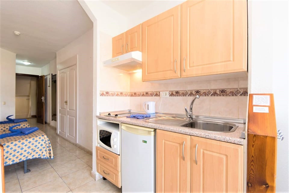 Kitchenette 