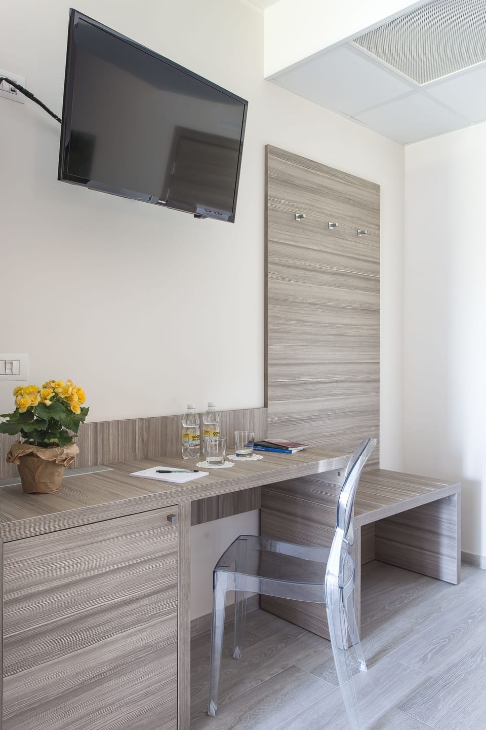 Single Room | Premium bedding, minibar, in-room safe, desk
