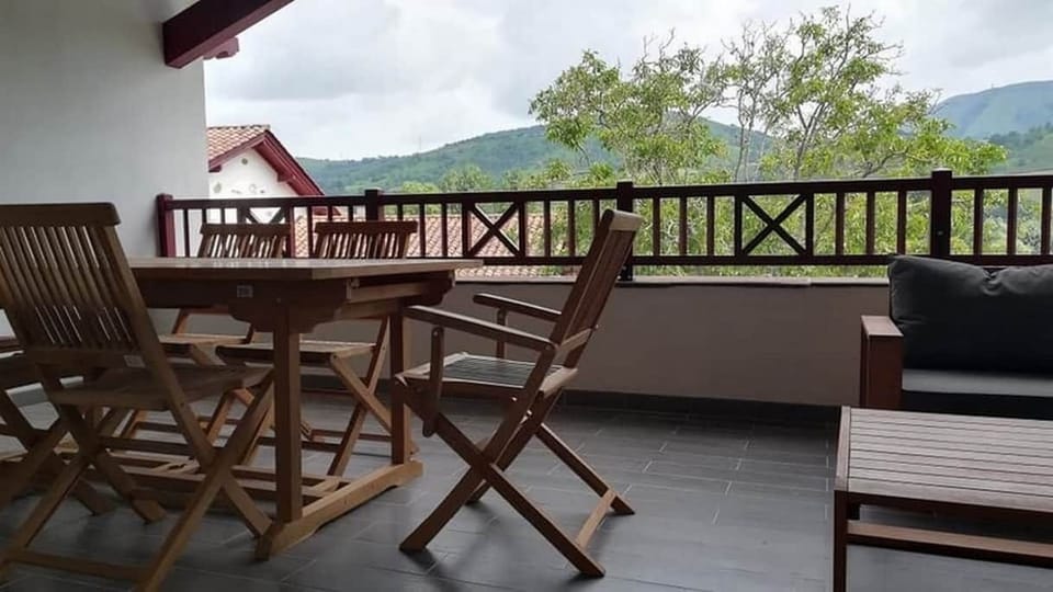 Terrasse extérieure abritée