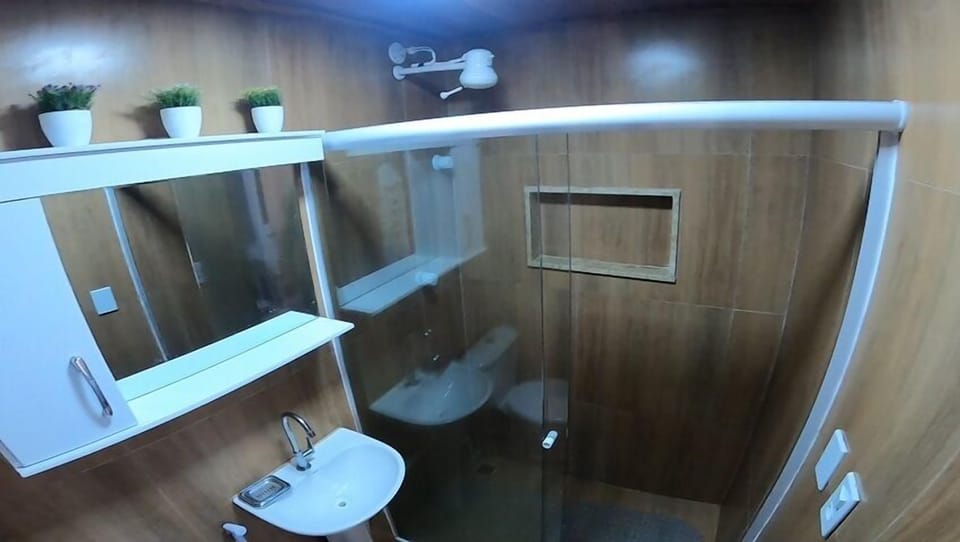 Superior Double Room | Bathroom | Hair dryer, towels
