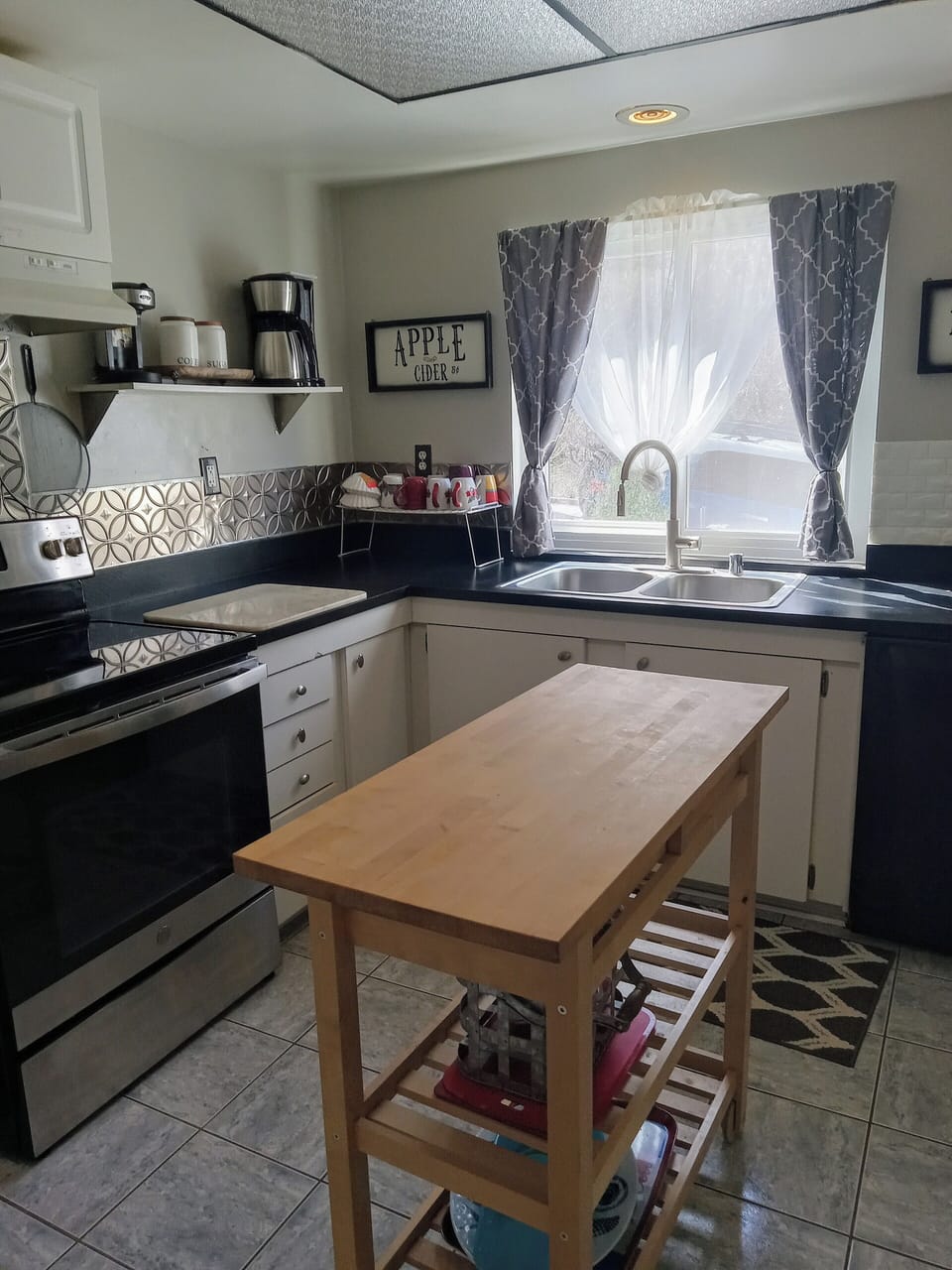 Great food prep and counter space