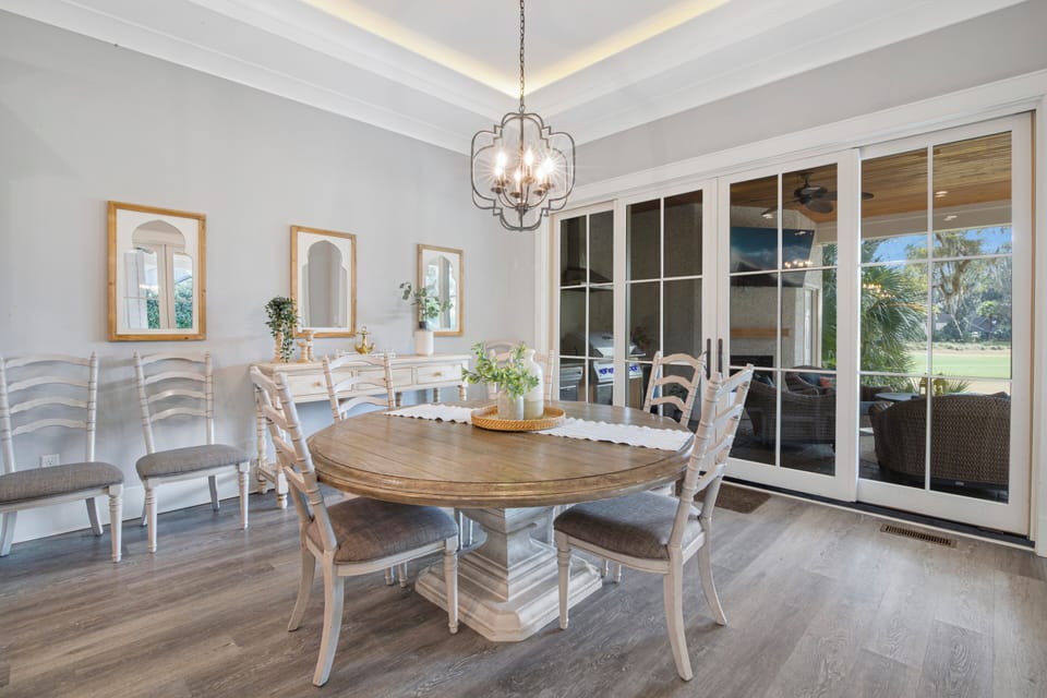 Dining Area at 28 Stoney Creek