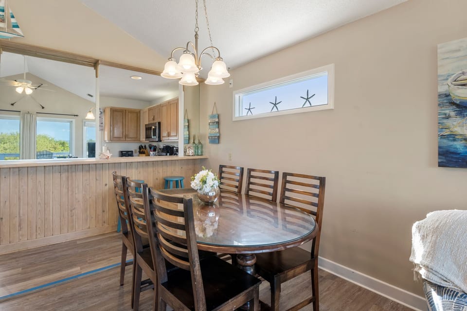 ML15: Marsh Links | Top Level Dining Area