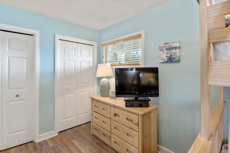 ML15: Marsh Links | Bottom Level Bedroom 2