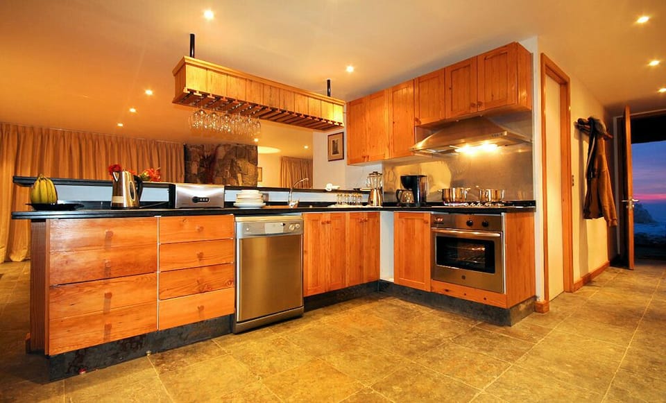 Kitchen Lower Apartment Casa Farellones