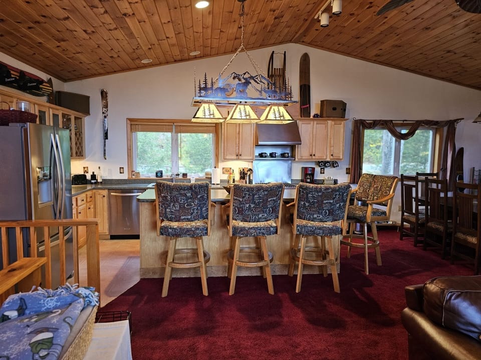 Bar and Kitchen and Great room1