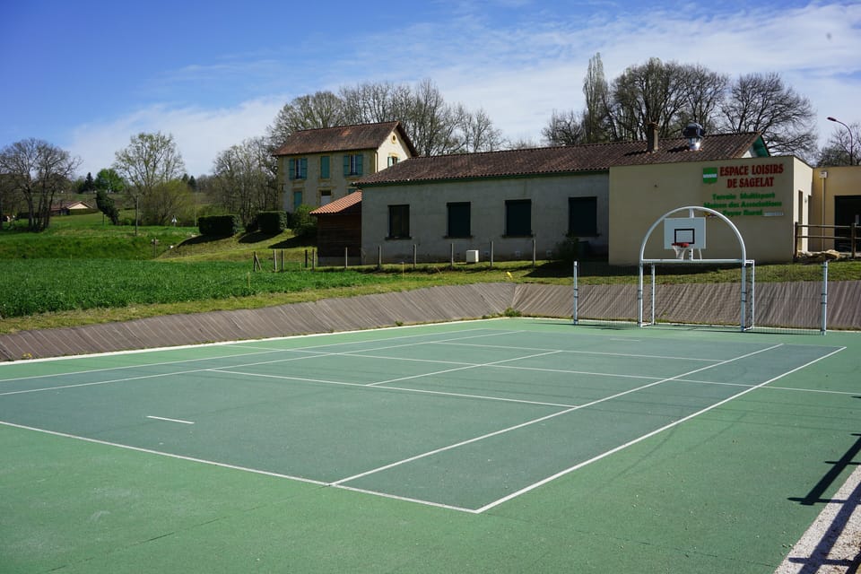Sport court