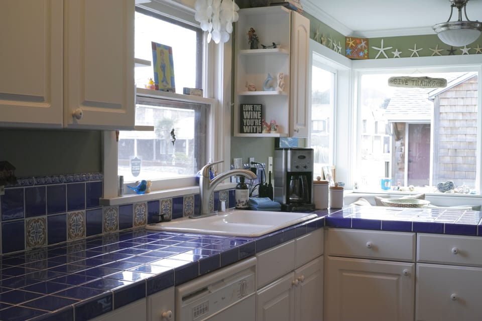 Sunny Kitchen! 