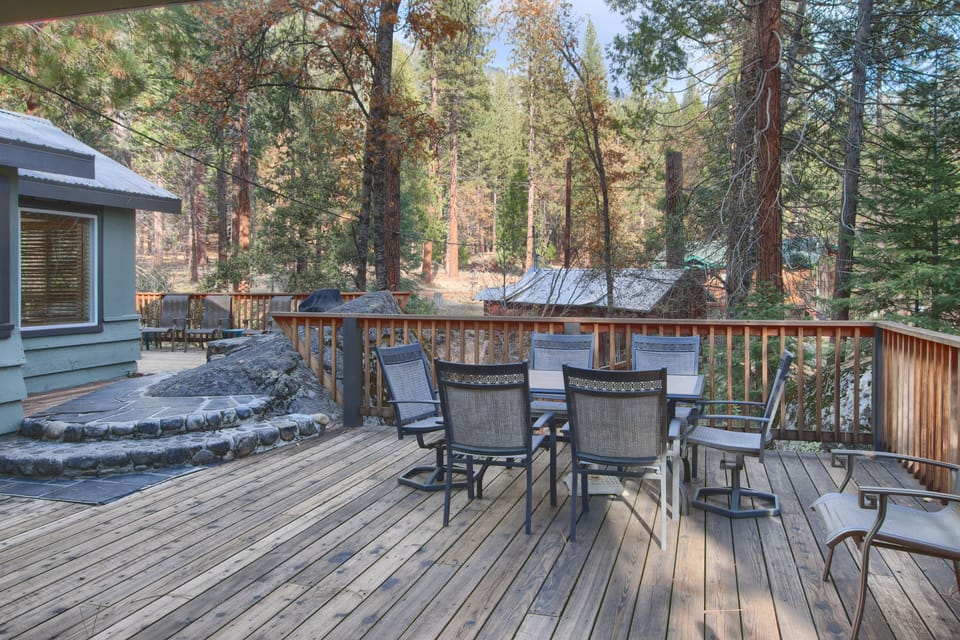 Side Deck with plenty of seating