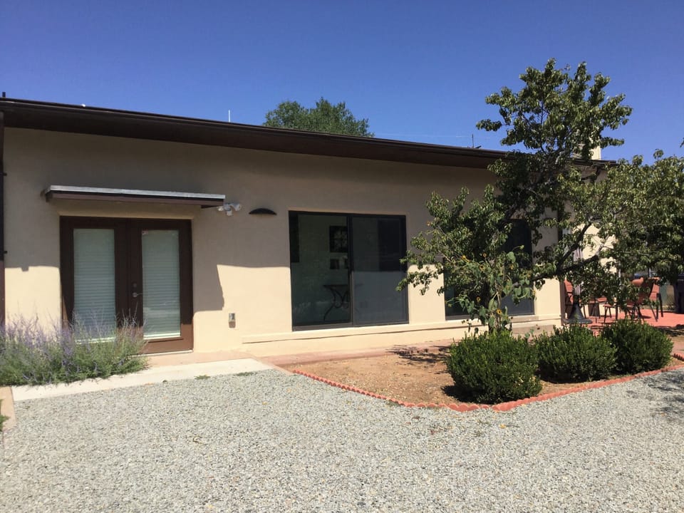Casa de Lucero is located in a peaceful neighborhood just 3.5 miles to downtown.