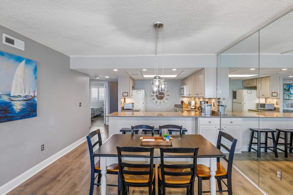 Group,Dining Room,