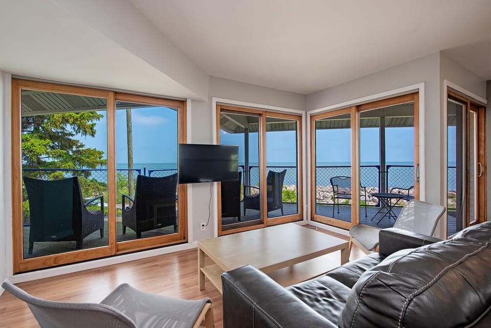Upper family room