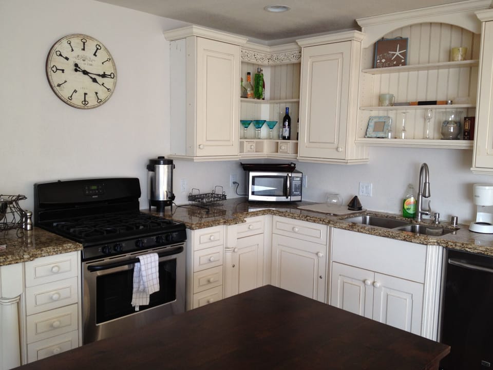 Fully stocked kitchen