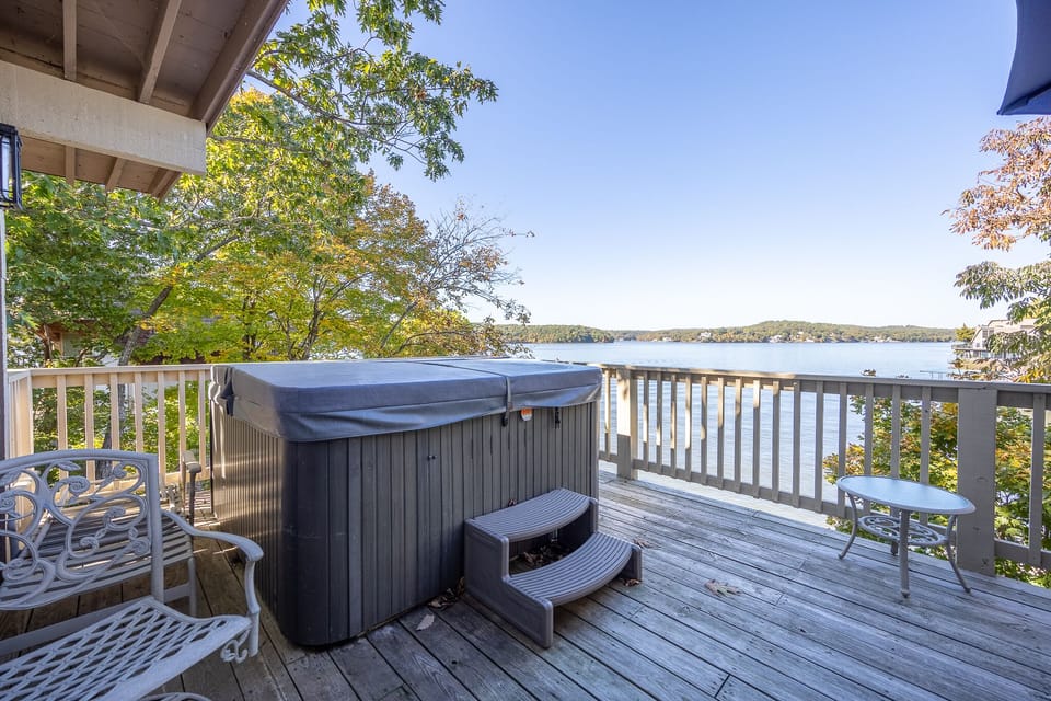 Hot tub on the deck