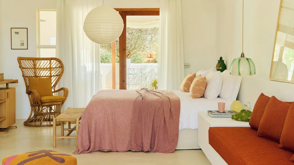Premium bedding, down comforters, memory foam beds, minibar