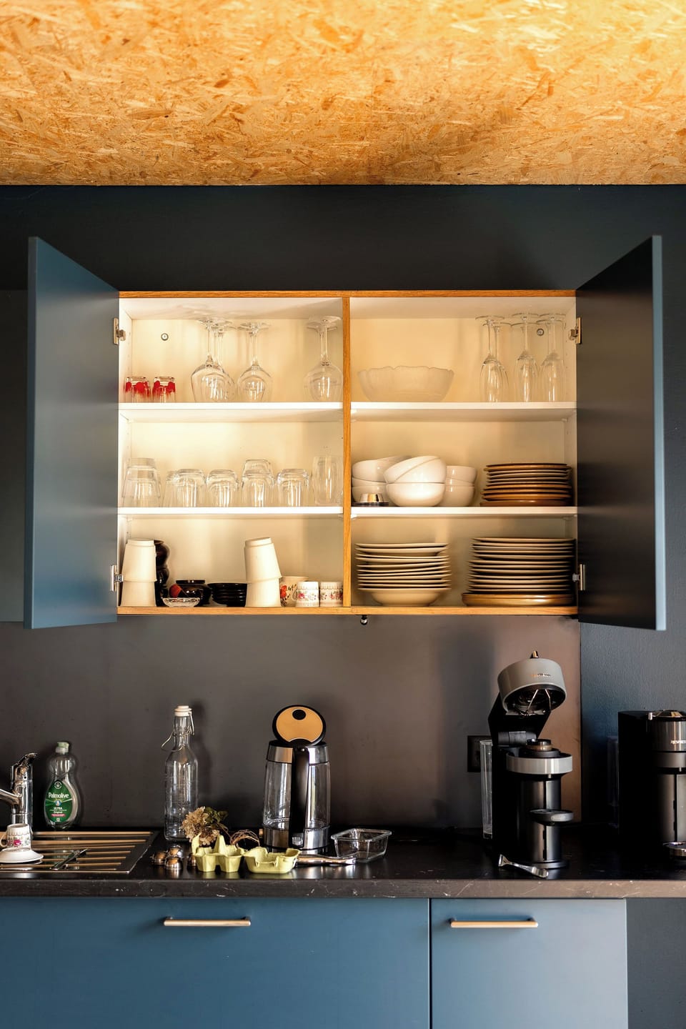 Superior Duplex, Non Smoking | Private kitchen | Coffee/tea maker, electric kettle, highchair