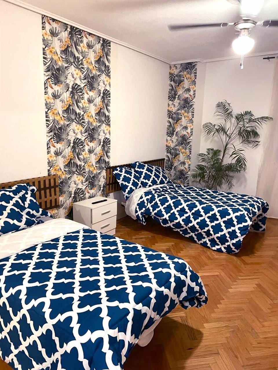 Family Apartment, 2 Bedrooms, Private Bathroom, Executive Level (Carlos V) | 1 bedroom, premium bedding, down comforters, Select Comfort beds