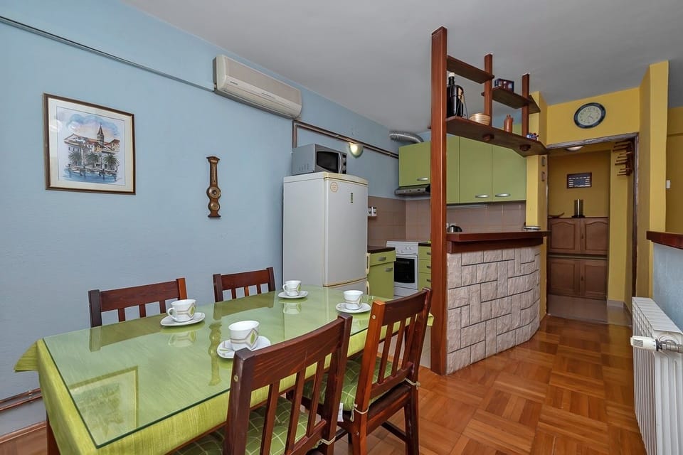 Kitchen - dining 2