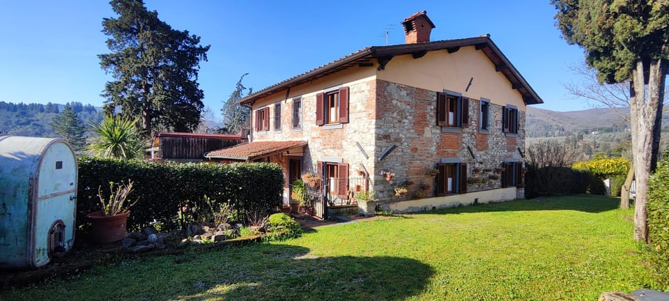 CASA MICHELANGELO in VILLA CAFAGGIOLO: Agriturismo-Farmhouse in FLORENCE HILLS
