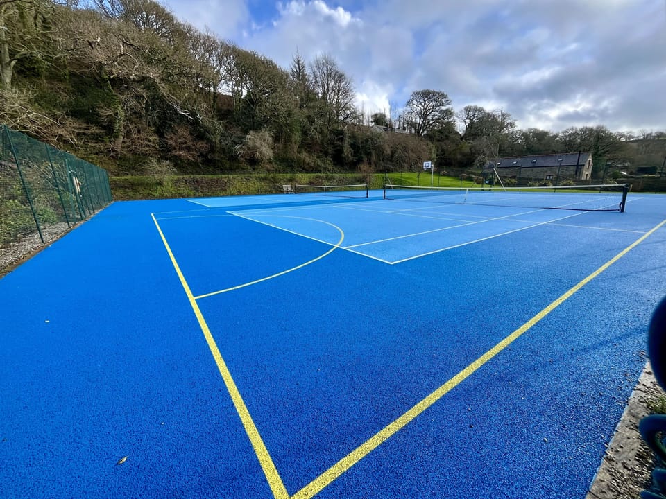Tennis court.Hire rackets and balls at reception