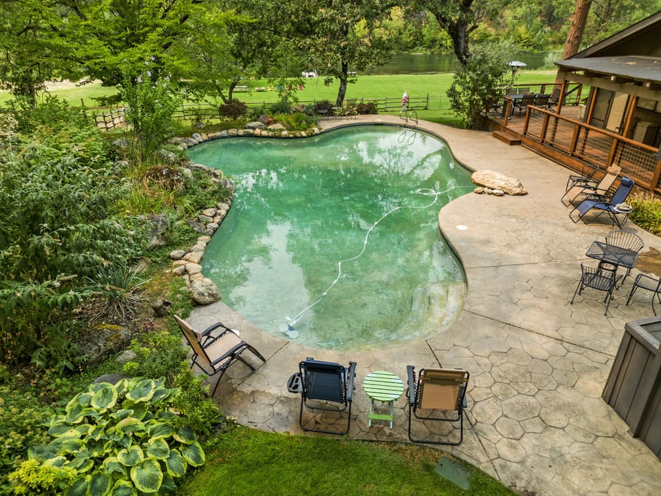Enjoy the great pool and surroundings