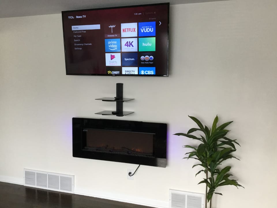 New 55 inch TCL smart flat screen TV. Blazing fast WiFi, spectrum silver package