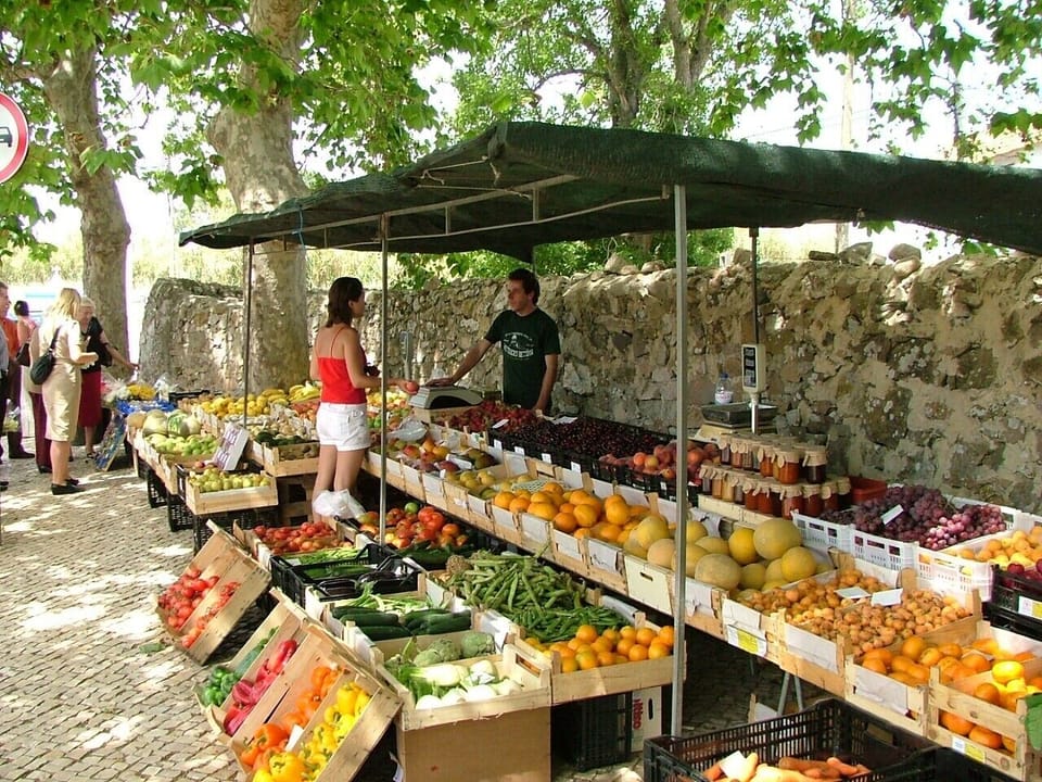 Local weekend produce market