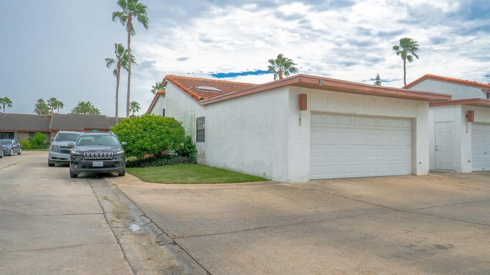 Garage for one vehicle