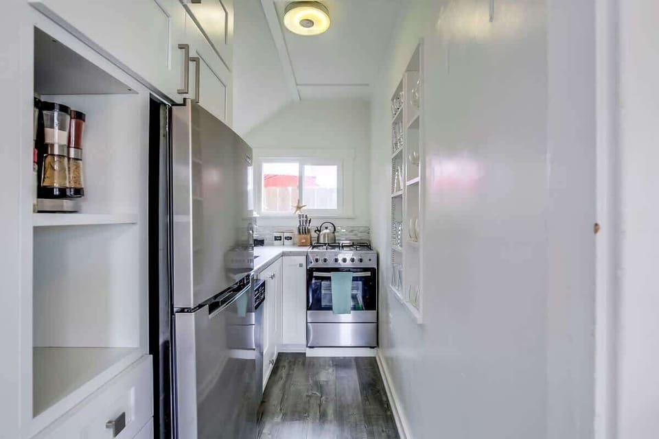 Newly updated kitchen.