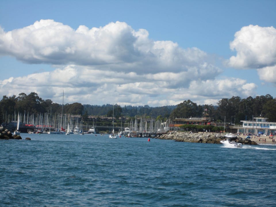 Santa Cruz Yacht Harbor has great restaurants and is within walking distance