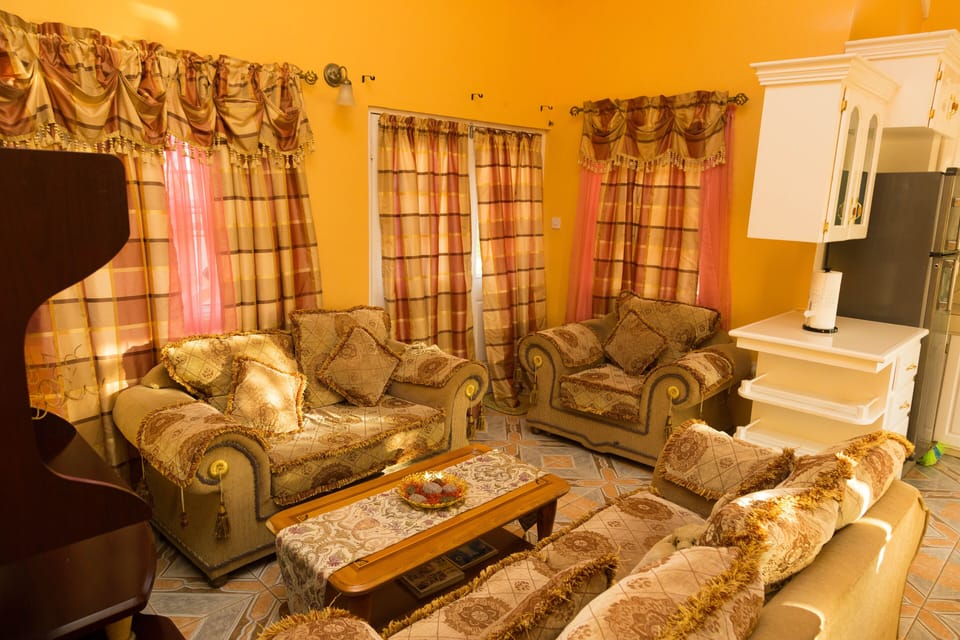 Spacious living room