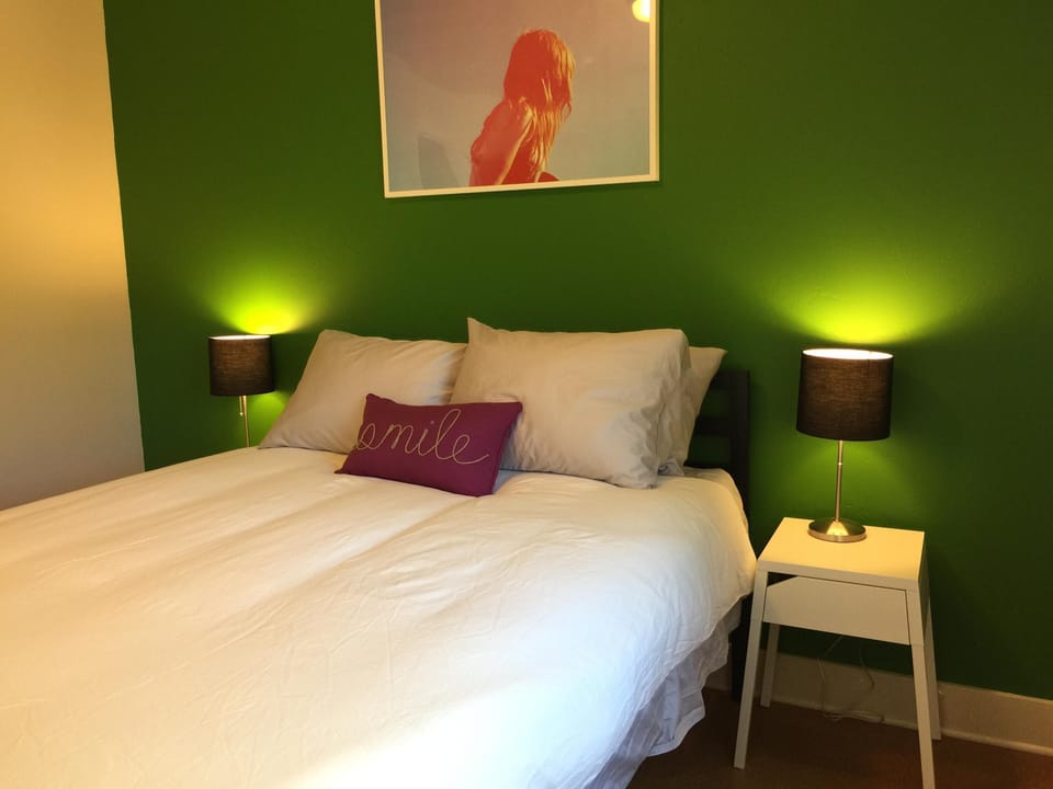 A variety of pillows and blanket weights are provided.