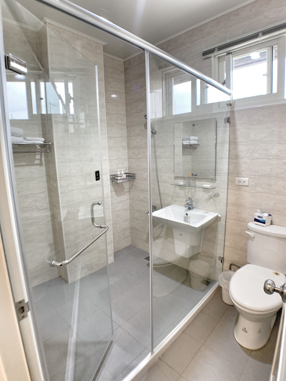 Standard Double Room | Bathroom | Shower, free toiletries, hair dryer, slippers