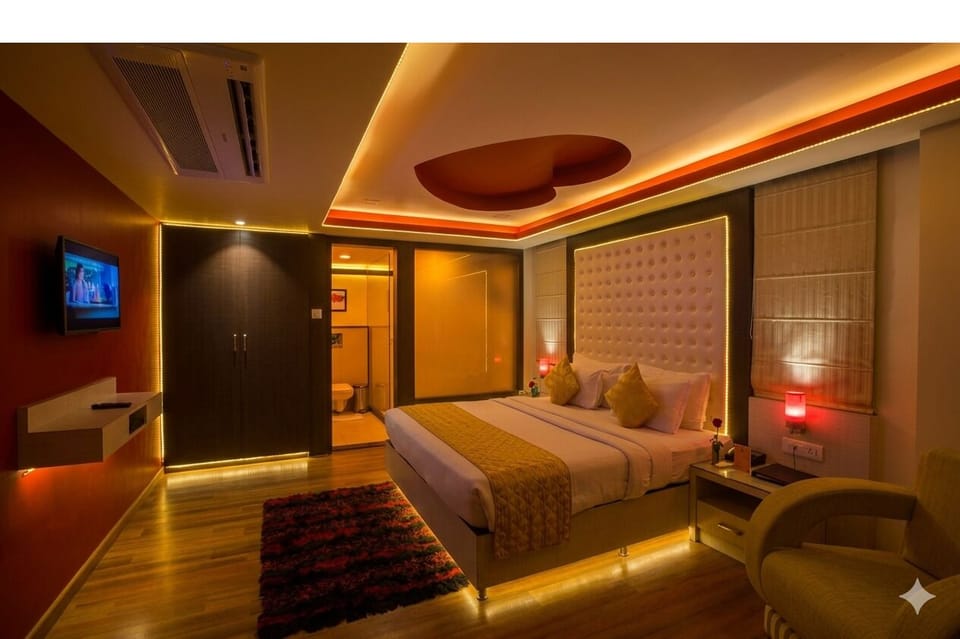 In-room safe, soundproofing, WiFi (free)