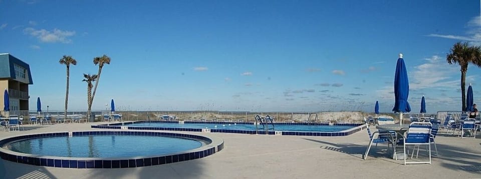 THIS IS POOL SIDE RIGHT UNDER OUR UNIT!