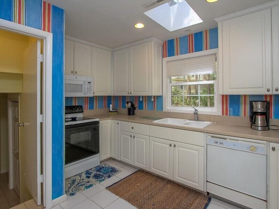 Fully equipped Kitchen at 4 Cedar Wax Wing in Sea Pines on Hilton Head Island