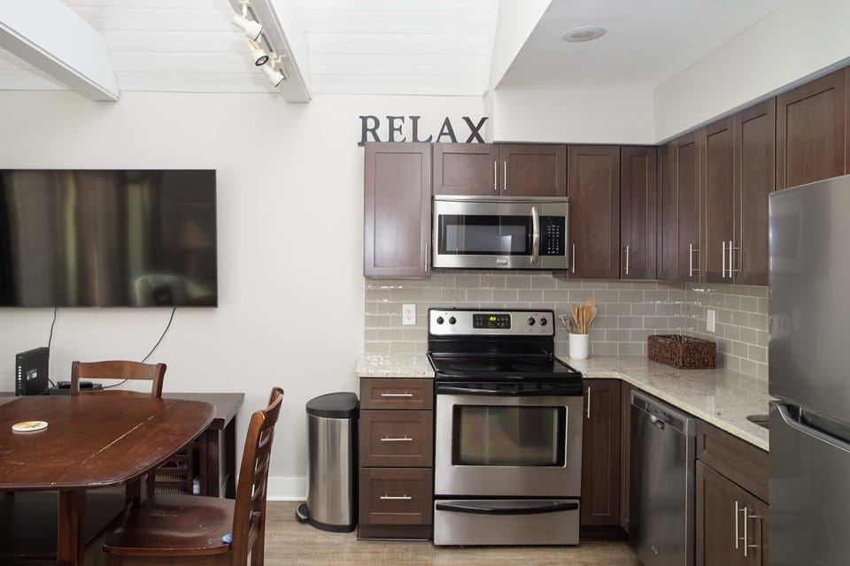 Relax in this Seascape villa close to the beach